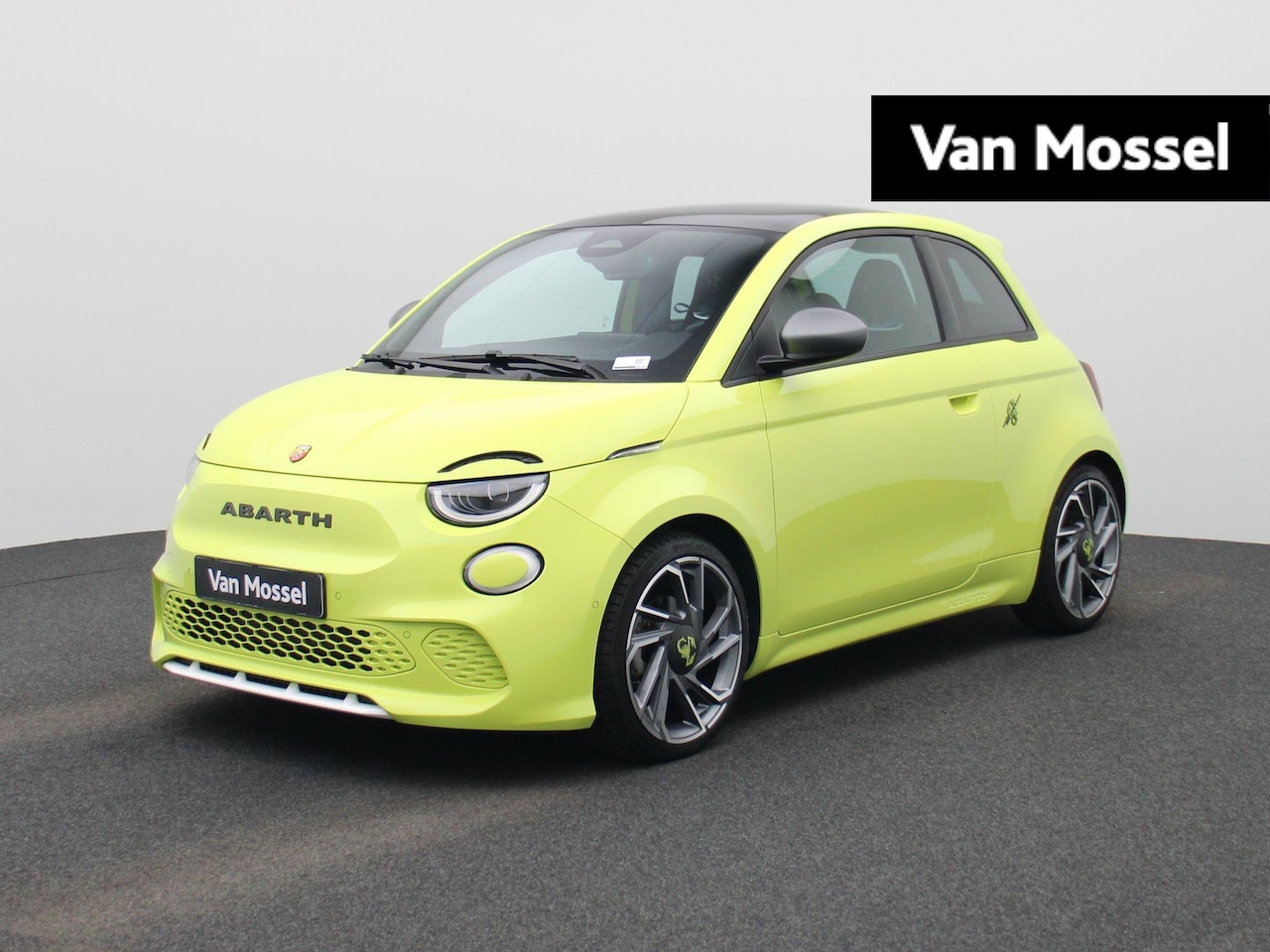 Abarth 500 - C Abarth Scorpionissima 42 kWh - AutoWereld.nl