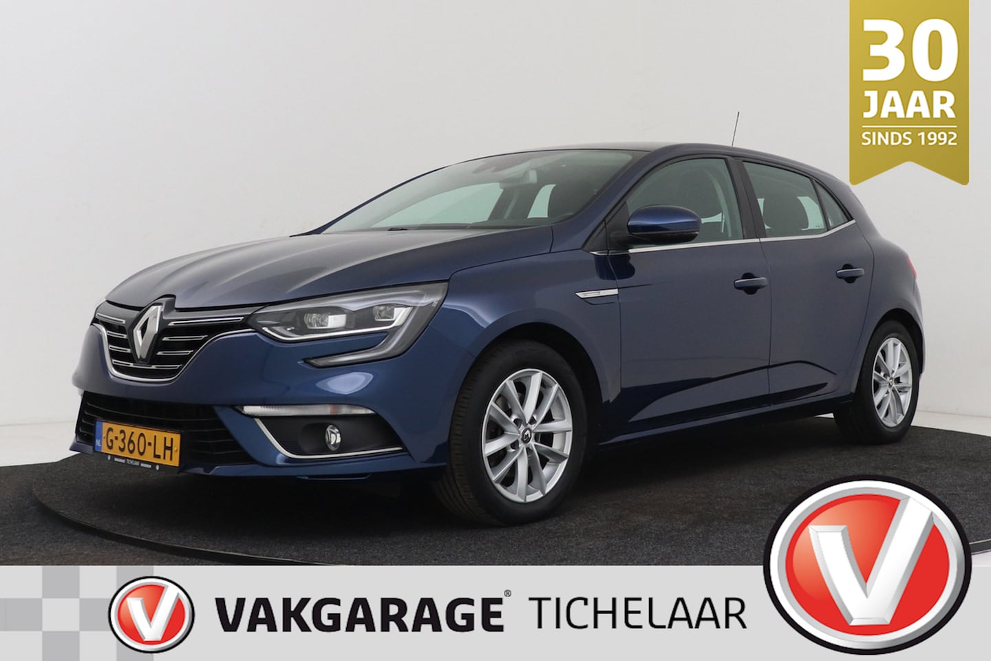 Renault Mégane - 1.2 TCe Limited | Trekhaak | Automaat | CarPlay | Leer | Stoelverwarming | Massage | Head- - AutoWereld.nl