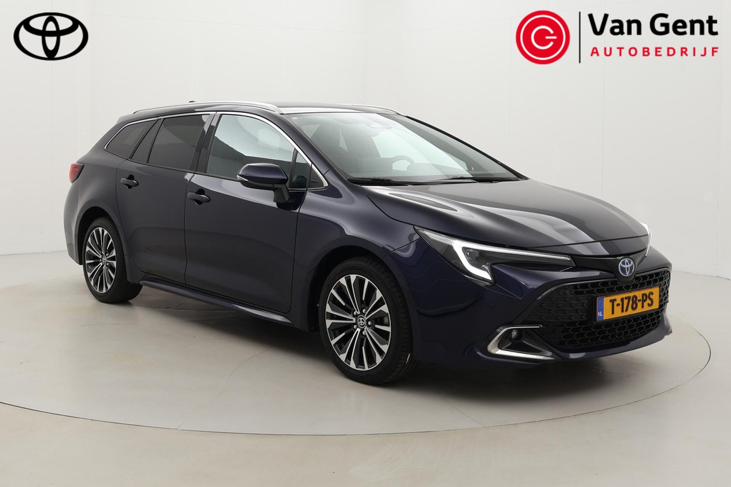 Toyota Corolla Touring Sports - Hybrid 140 Dynamic | Apple Carplay / Android Auto | Stoelverwarming | Parkeersensoren voor - AutoWereld.nl