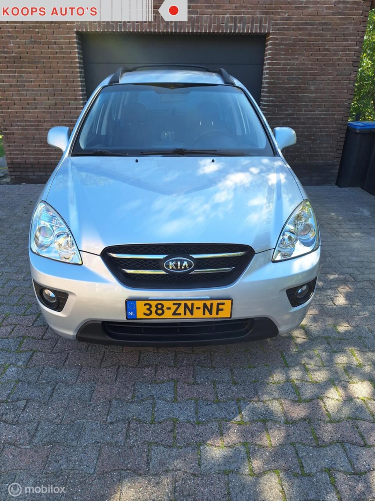 Kia Carens - 2.0 CVVT X-tra 2.0 CVVT X-tra - AutoWereld.nl