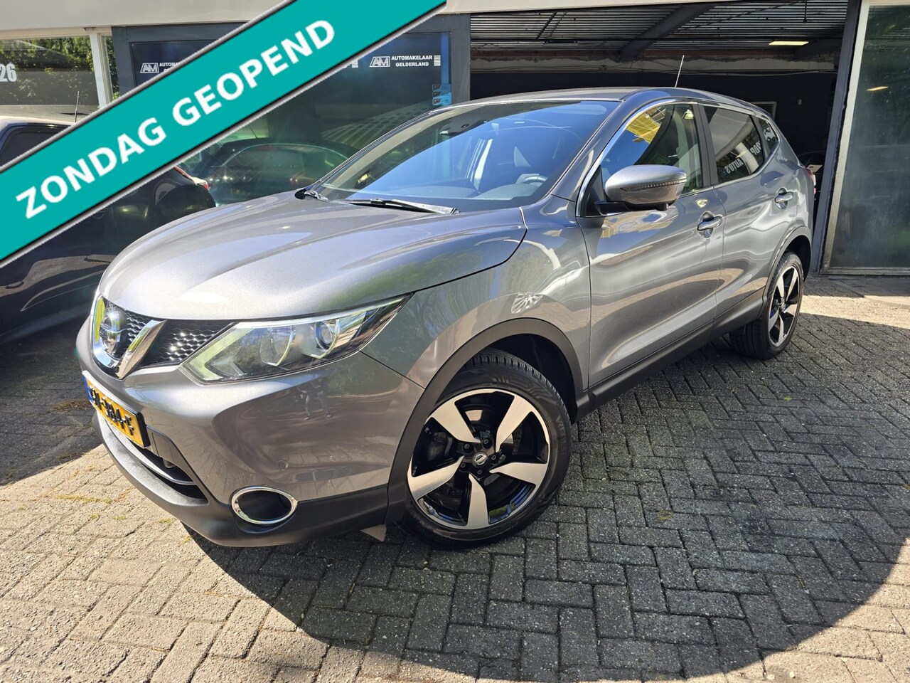 Nissan Qashqai - 1.2 Connect Edition | AUTOMAAT | 2E EIGENAAR | NAVI | CAMERA | TREKHAAK | - AutoWereld.nl