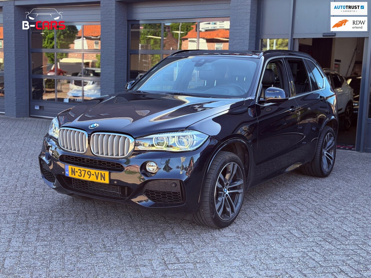 BMW X5 - XDrive50i HighEx MPAKKET|HEADUP|PANO|LINEASS| - AutoWereld.nl
