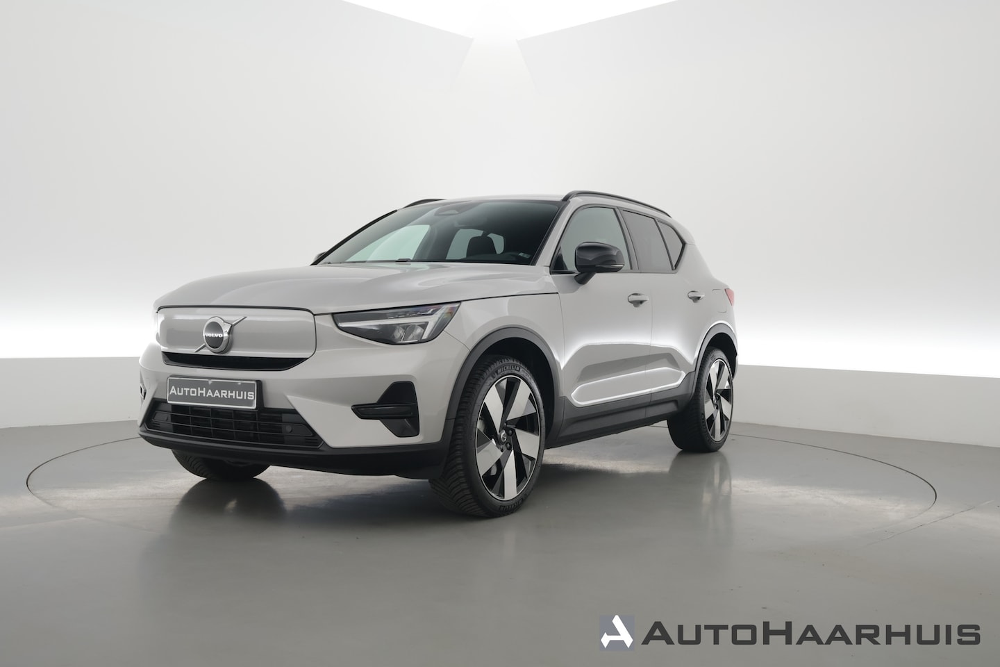 Volvo XC40 - Recharge Twin Plus 78 kWh | Rijklaar! | 94.6% SOH | Dig. Cockpit | Bliss | Camera+PDC | St - AutoWereld.nl