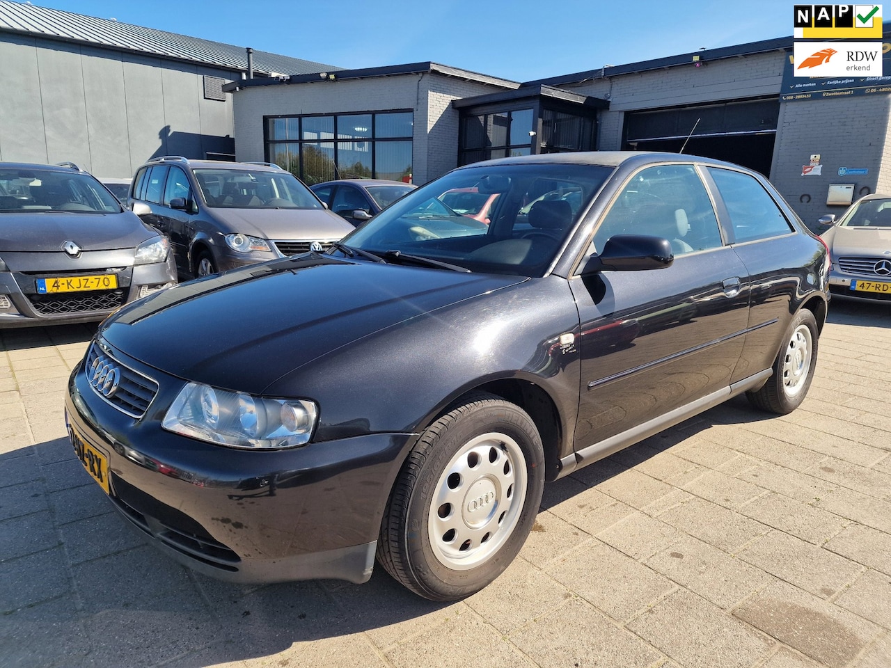 Audi A3 - 1.6 Attraction/3D/Apk 12-3-2027 - AutoWereld.nl