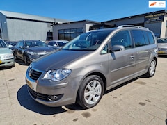 Volkswagen Touran - 1.4 TSI Trendline Business/Automaat/Apk 08-4-2027