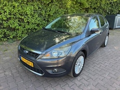 Ford Focus - 1.6 Titanium/Acarplay/Airco/Trekhaak/APK Nieuw
