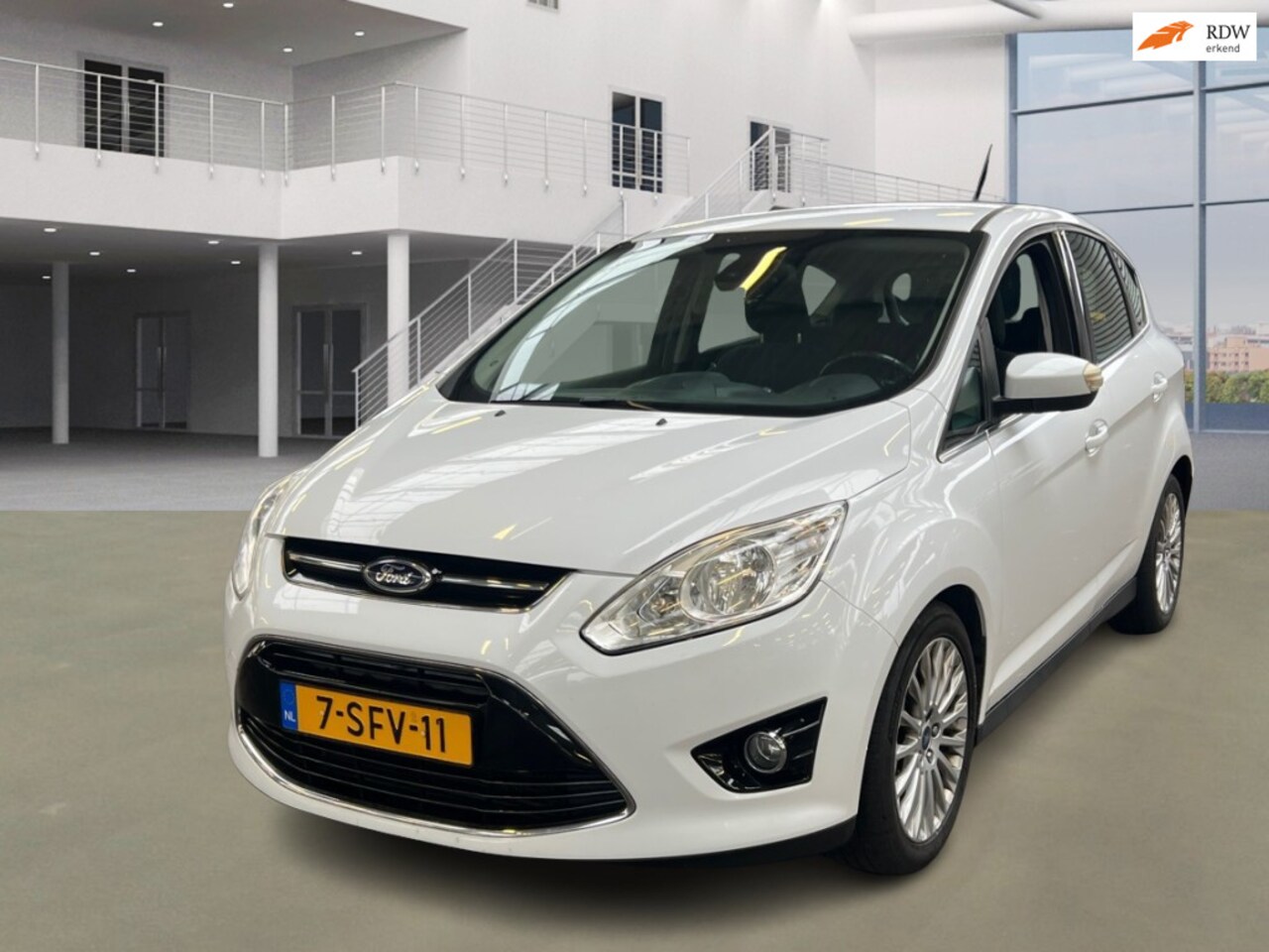 Ford C-Max - 1.6 EcoBoost Titanium CRUISE TREKHAAK ONDERHOUDSBOEKJES CLIMA NAVI - AutoWereld.nl