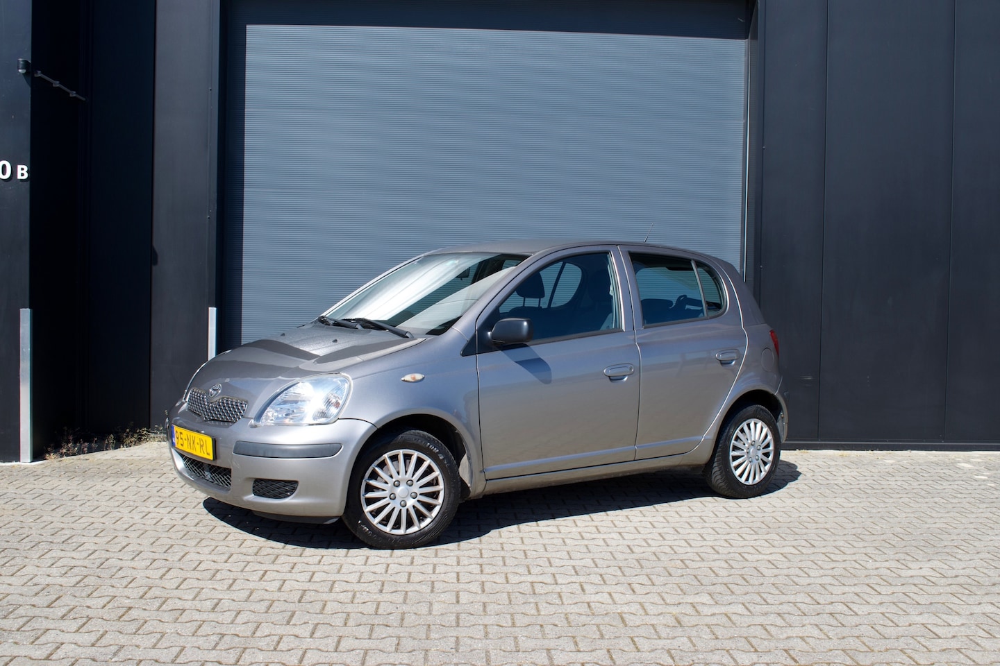 Toyota Yaris - 1.0 VVT-i Idols 1.0 VVT-i Idols - AutoWereld.nl