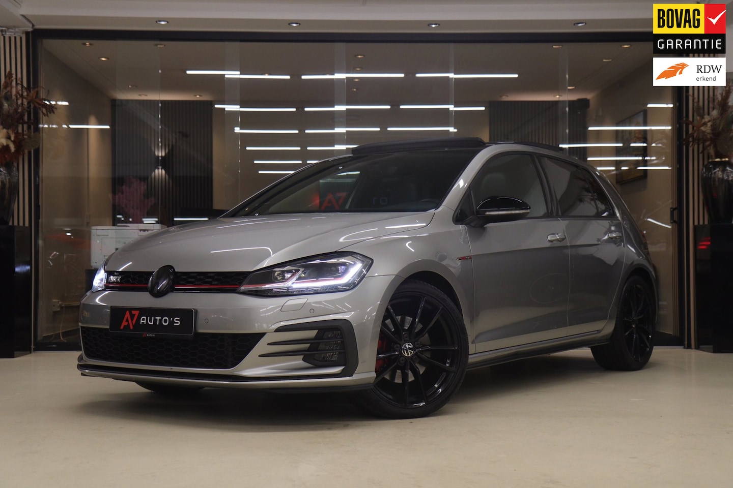 Volkswagen Golf - 2.0 TSI GTI Performance/ PANO/CARPLAY/KEYLESS/ACC/LANE/VOL! - AutoWereld.nl