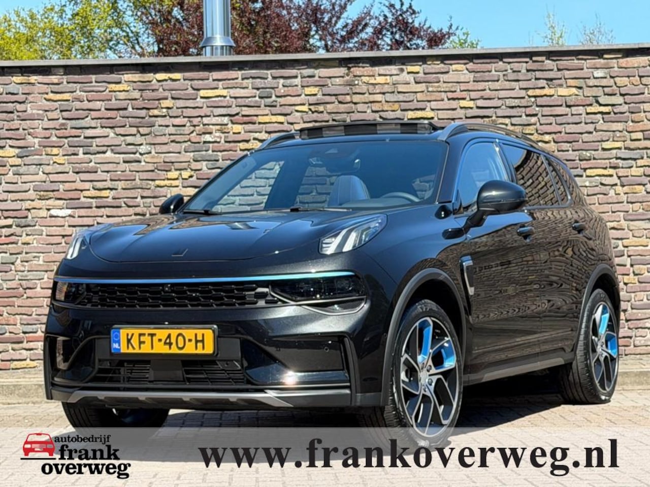 Lynk & Co 01 - 1.5 Plug in Hybride Zwarte hemel Panodak ACC Carplay Lage Kmstand - AutoWereld.nl