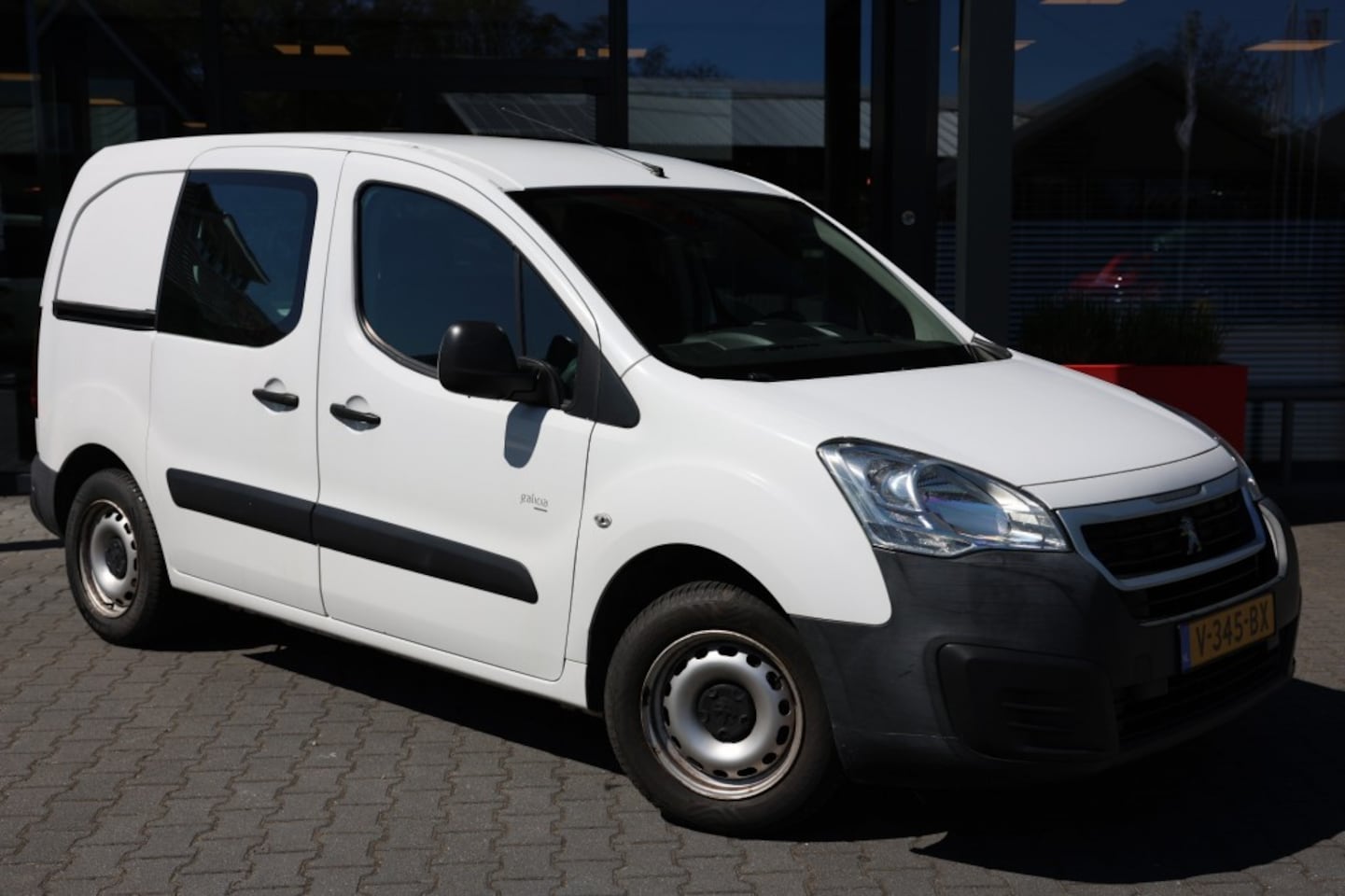 Peugeot Partner - 1.6 BLEU DHi 75 L1 VAN - AutoWereld.nl