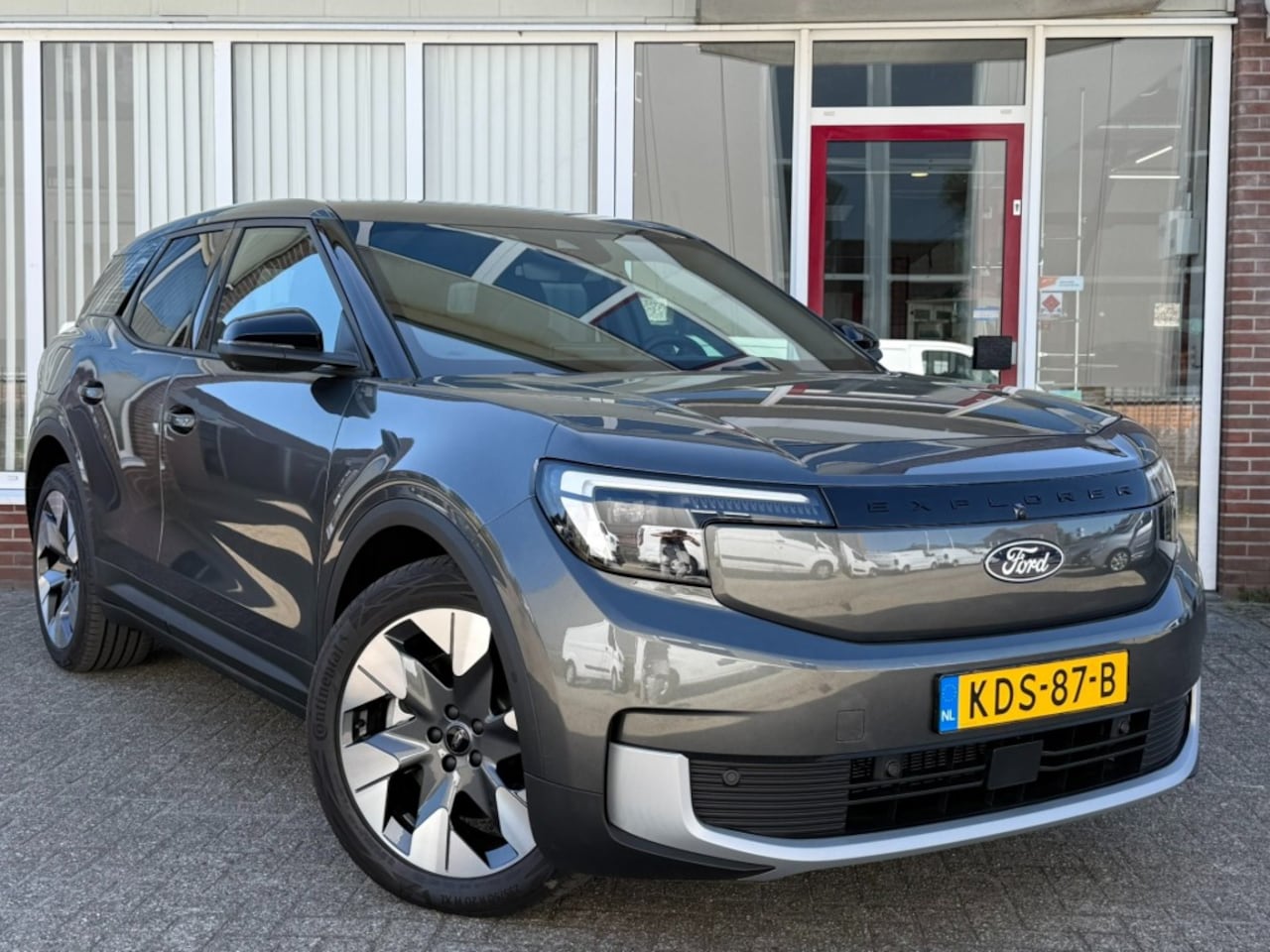 Ford Explorer - Premium Extended Range RWD 77 kWh I Panorama I HUD I Memory I Winterpakket I Massage stoel - AutoWereld.nl