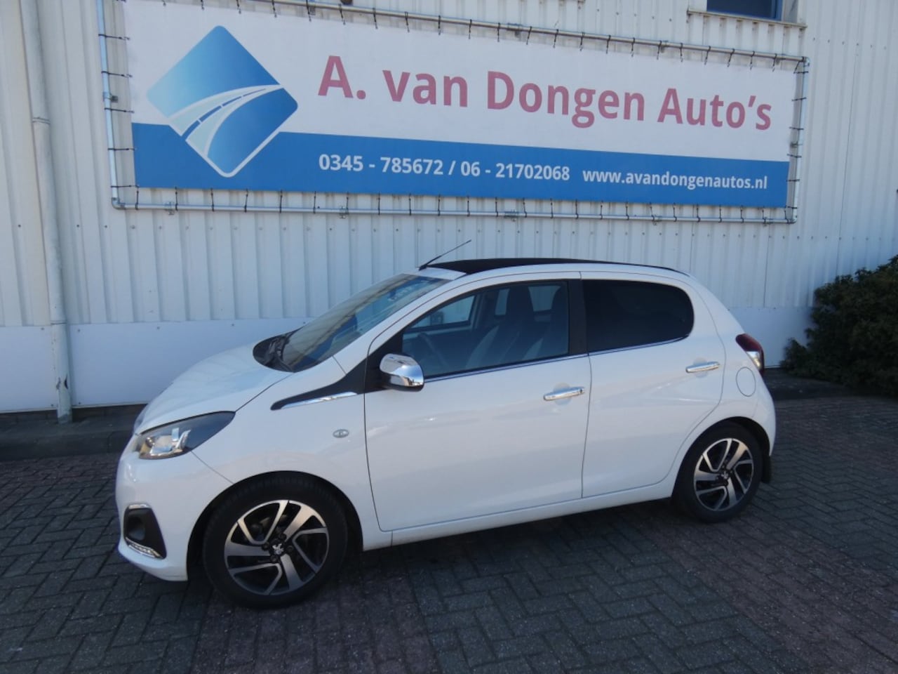 Peugeot 108 - 1.0 E-VTI Allure Top Cabriolet,Clima,Bltooth,APK 28-2-27 - AutoWereld.nl