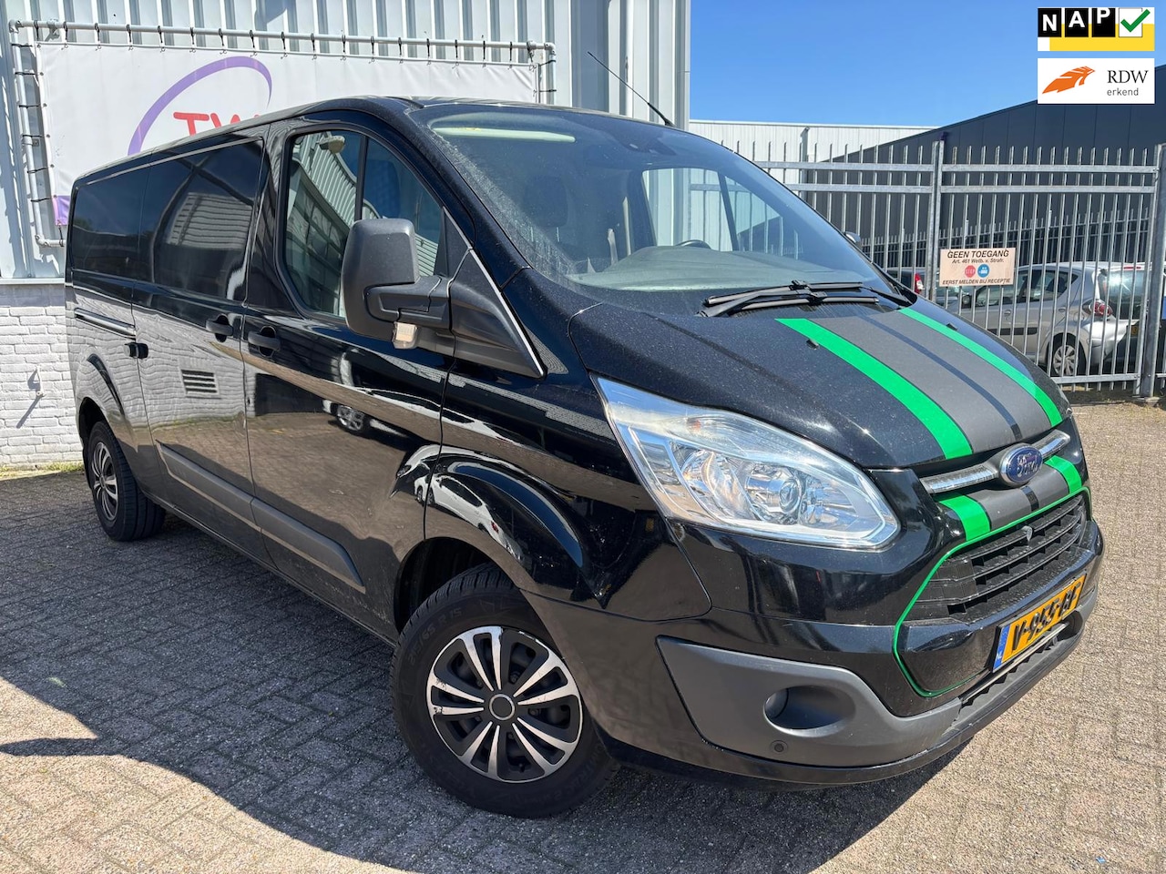 Ford Transit Custom - 290 2.0 TDCI L2H1 Trend Navi Airco - AutoWereld.nl