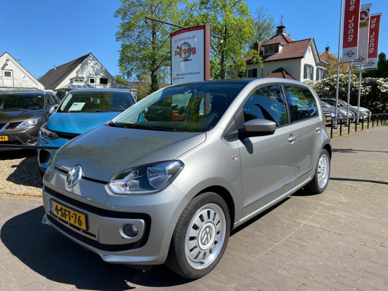 Volkswagen Up! - 1.0 HIGH UP! / SCHUIFDAK / AIRCO / CRUISE CTR. / PDC / 16'' LM-VELGEN - AutoWereld.nl