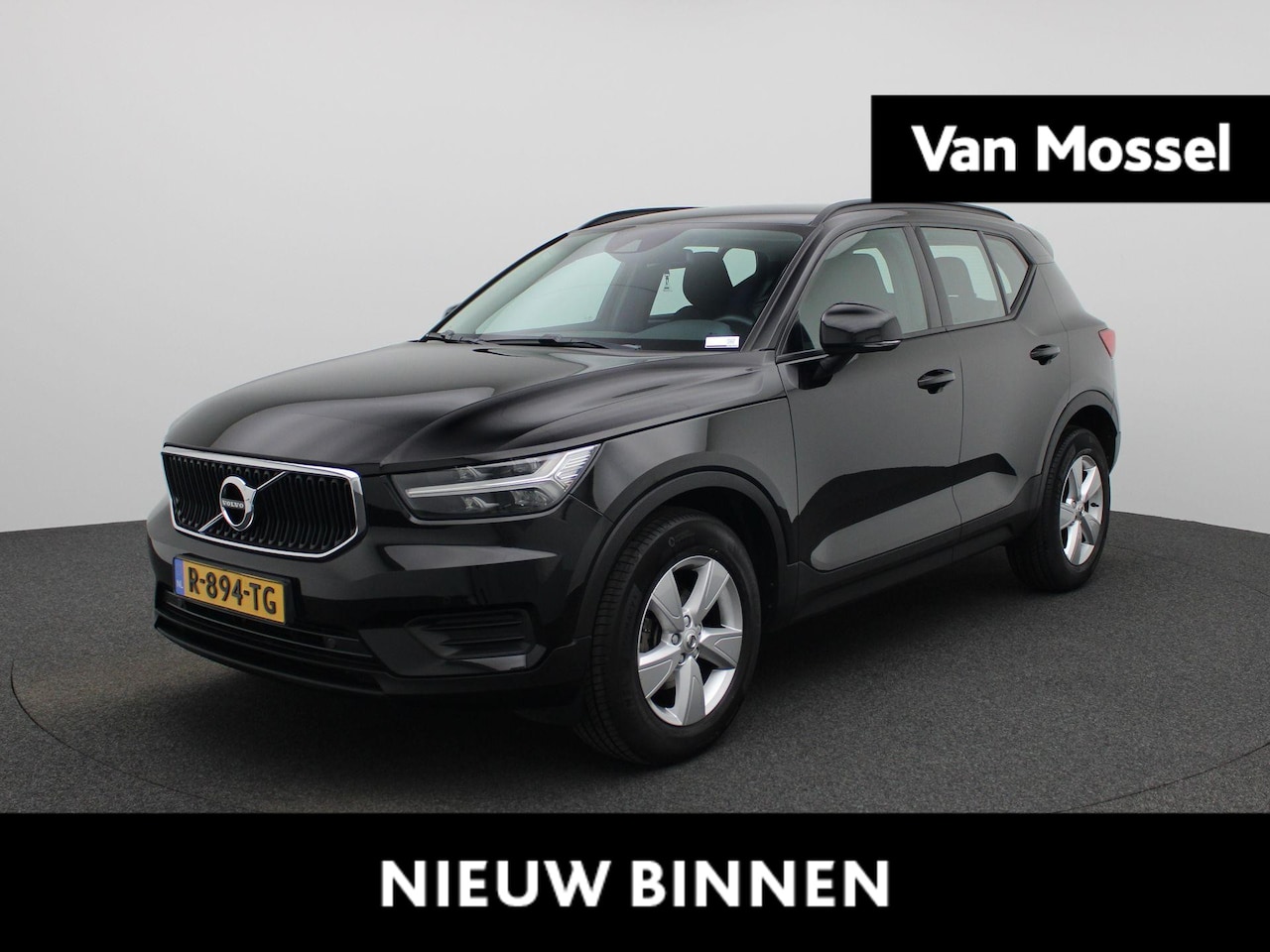 Volvo XC40 - 1.5 T3 Momentum | ACHTERUITRIJCAMERA | APPLE CARPLAY - ANDROID AUTO | CLIMATE CONTROL | CR - AutoWereld.nl