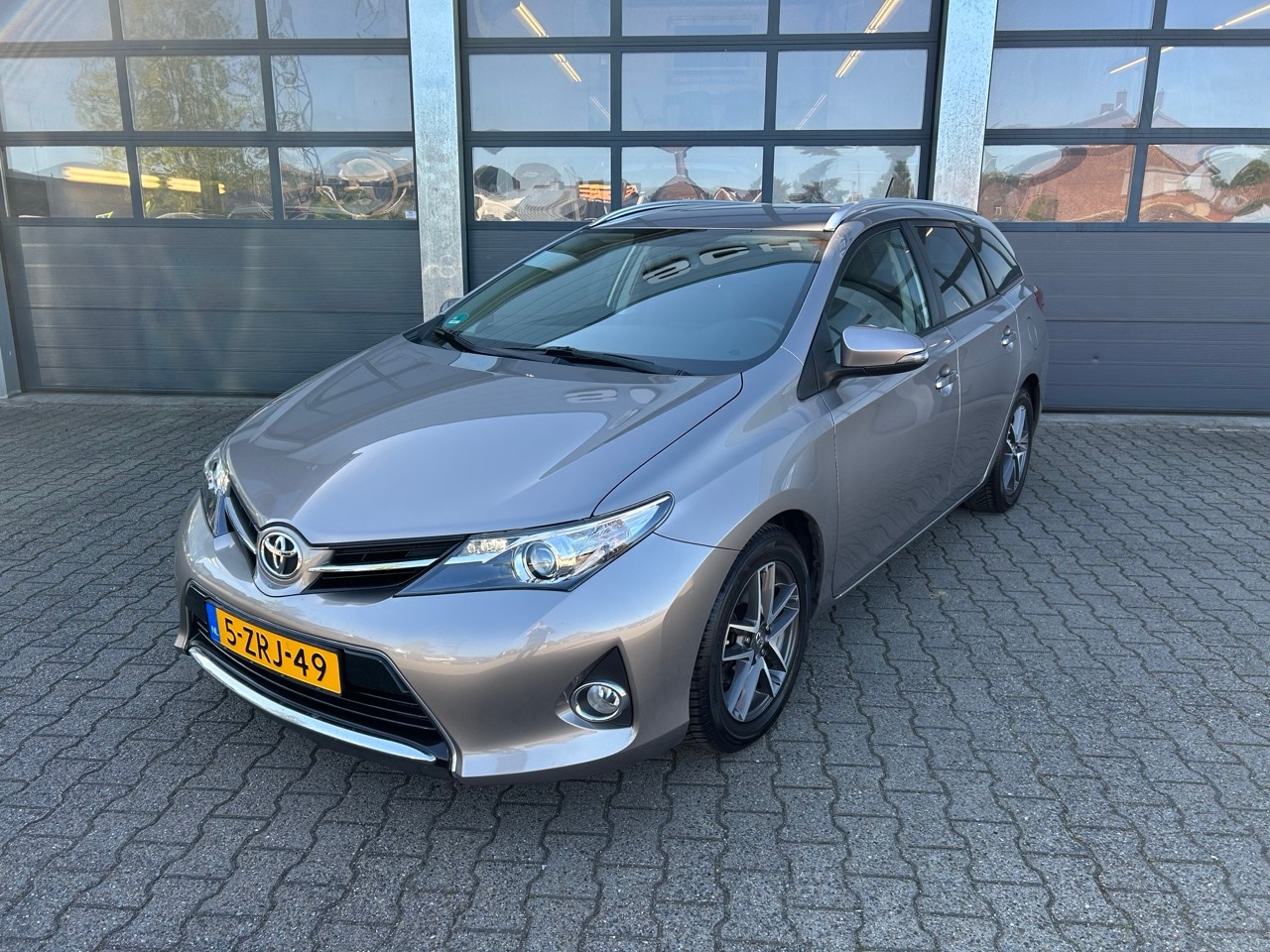 Toyota Auris - 1.3 VVT-i 99pk Comfort - AutoWereld.nl