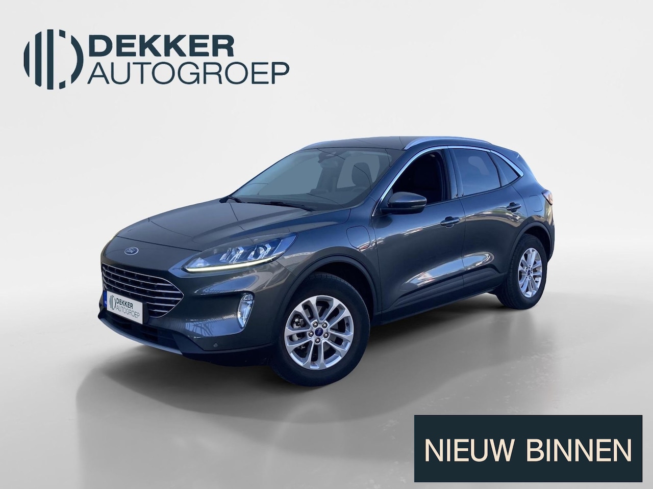 Ford Kuga - 2.5 PHEV 225 pk Titanium Navigatie - Winter Pack slechts 26.873 km - AutoWereld.nl