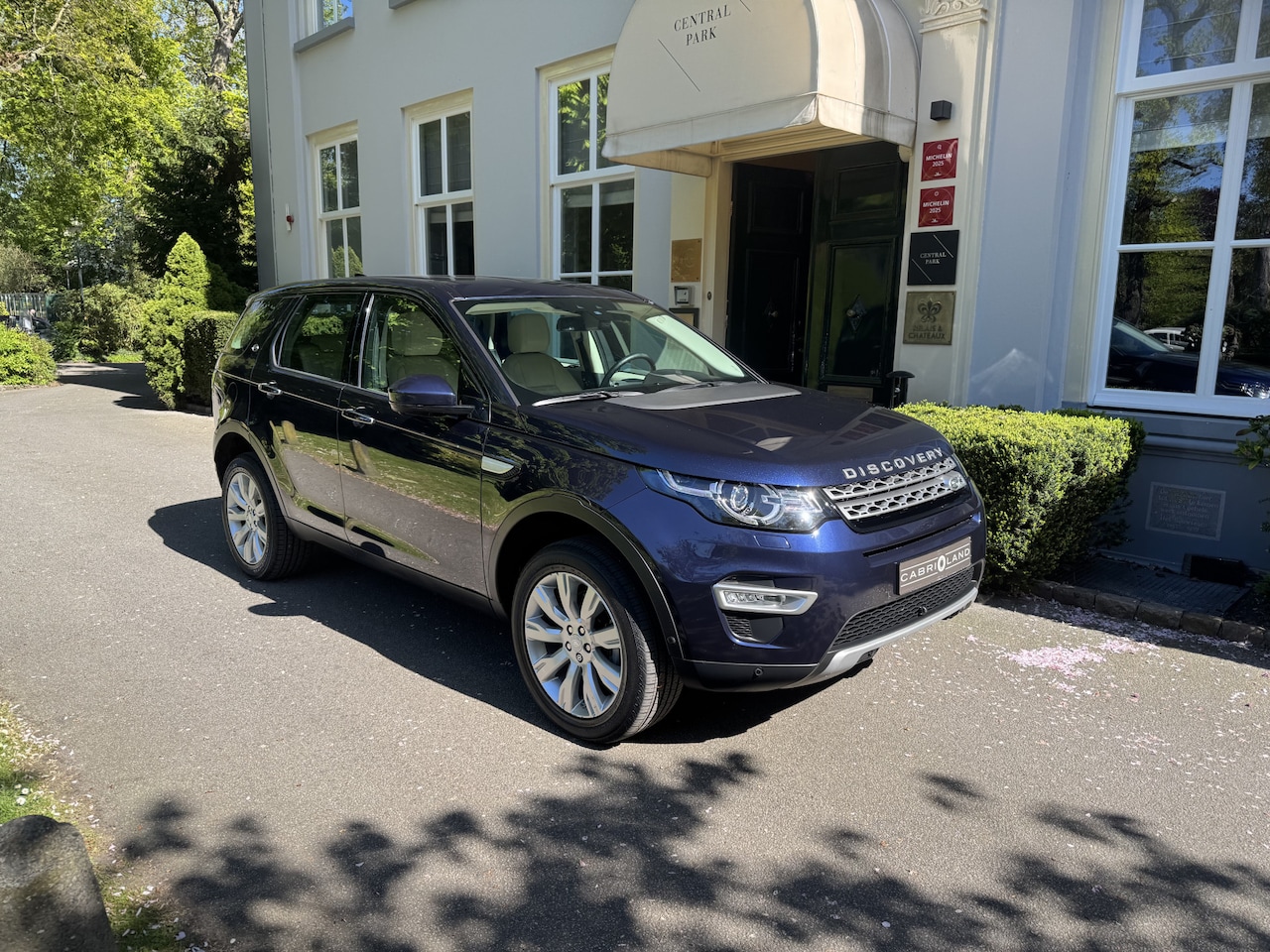 Land Rover Discovery Sport - 2.0 Si4 4WD, Memory, Meridian surround, Volleder - AutoWereld.nl