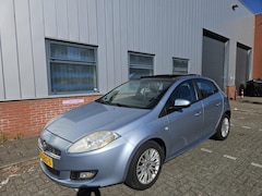 Fiat Bravo - 1.4 T-Jet Panorama dak Climate Cruise