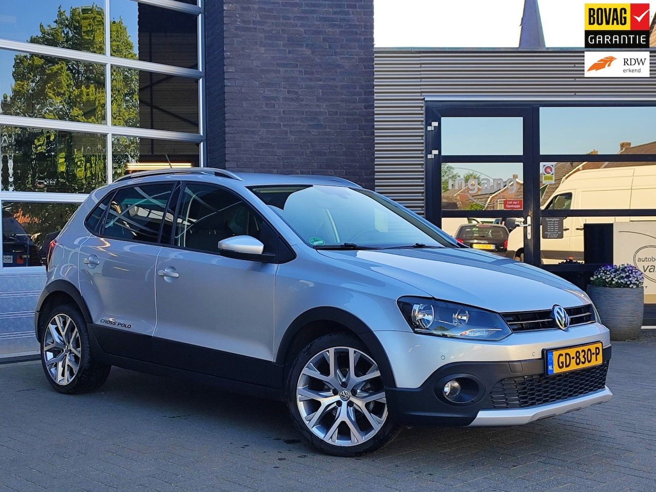 Volkswagen Polo - 1.2 TSI Cross | Trekhaak | Cruis control | prijs is inclusief 12 maanden Bovag garantie - AutoWereld.nl