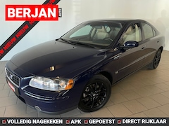 Volvo S60 - 2.4 Edition II AIRCO ELEK RAMEN CENT VERG VELGEN STOELVERWARMING NWE APK INRUIL MOG LEUKE