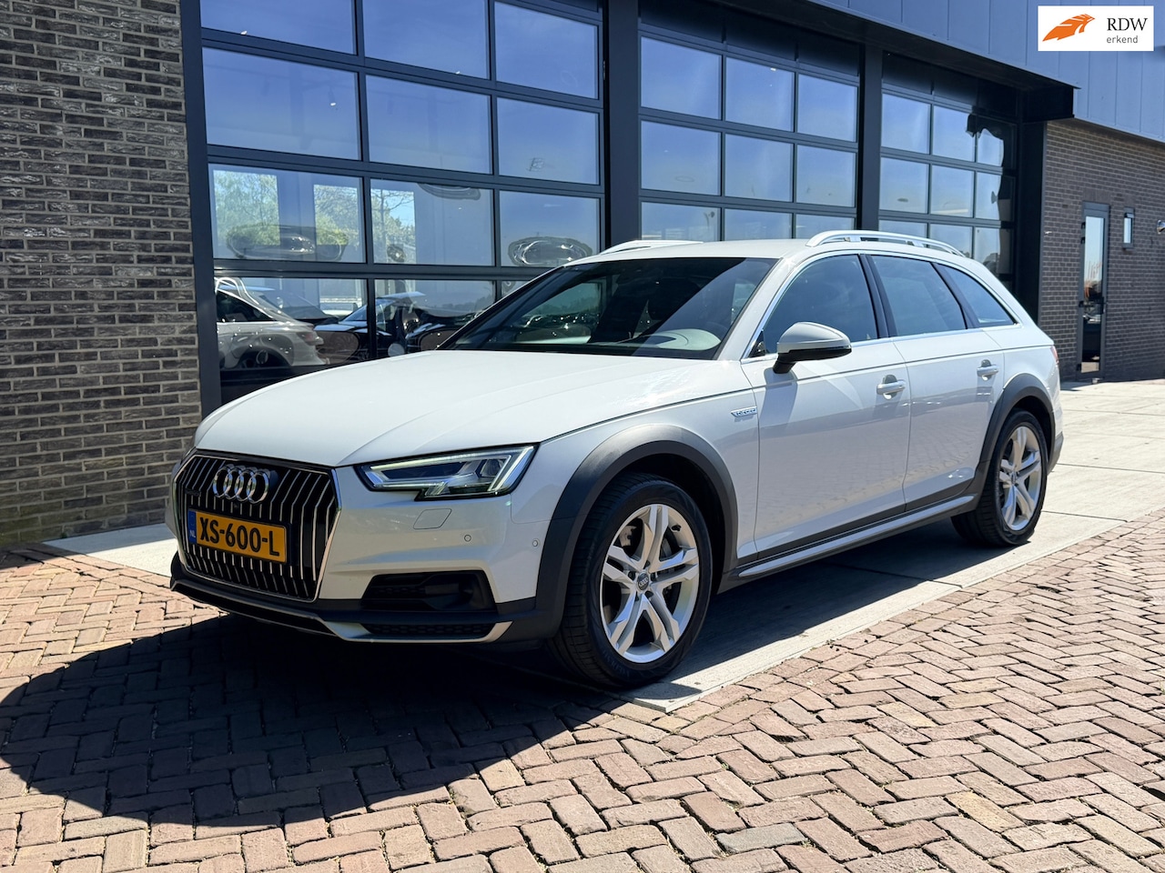 Audi A4 allroad quattro - 2.0 TFSI MHEV Pro Line Plus | ACC | ECC | LED | Virtual Dash | - AutoWereld.nl