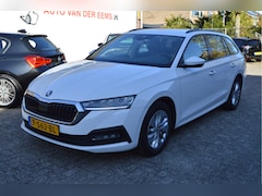 Skoda Octavia Combi - 111PK TSI Ambition NL-Auto / Apple, android / Led kopl. / Lmv