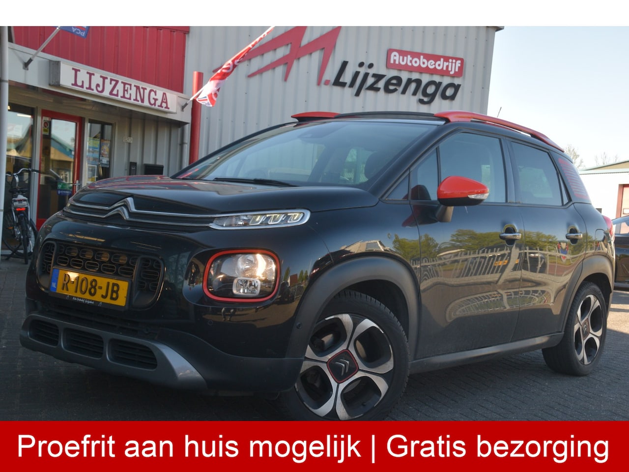 Citroën C3 Aircross - 1.2 PureTech S&S Shine Carplay | Pano | Keyless | LMV | Camera | Getinte ramen - AutoWereld.nl