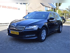 Skoda Superb Combi - 1.5 TSI ACT Busn. Ed. NL-Auto / Apple, android / 10-2023 / 69000KM / Led verl