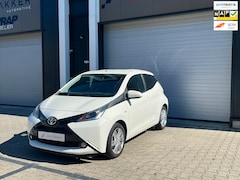 Toyota Aygo - 1.0 VVT-i x-sport Achteruitrijcamera - N.A.P