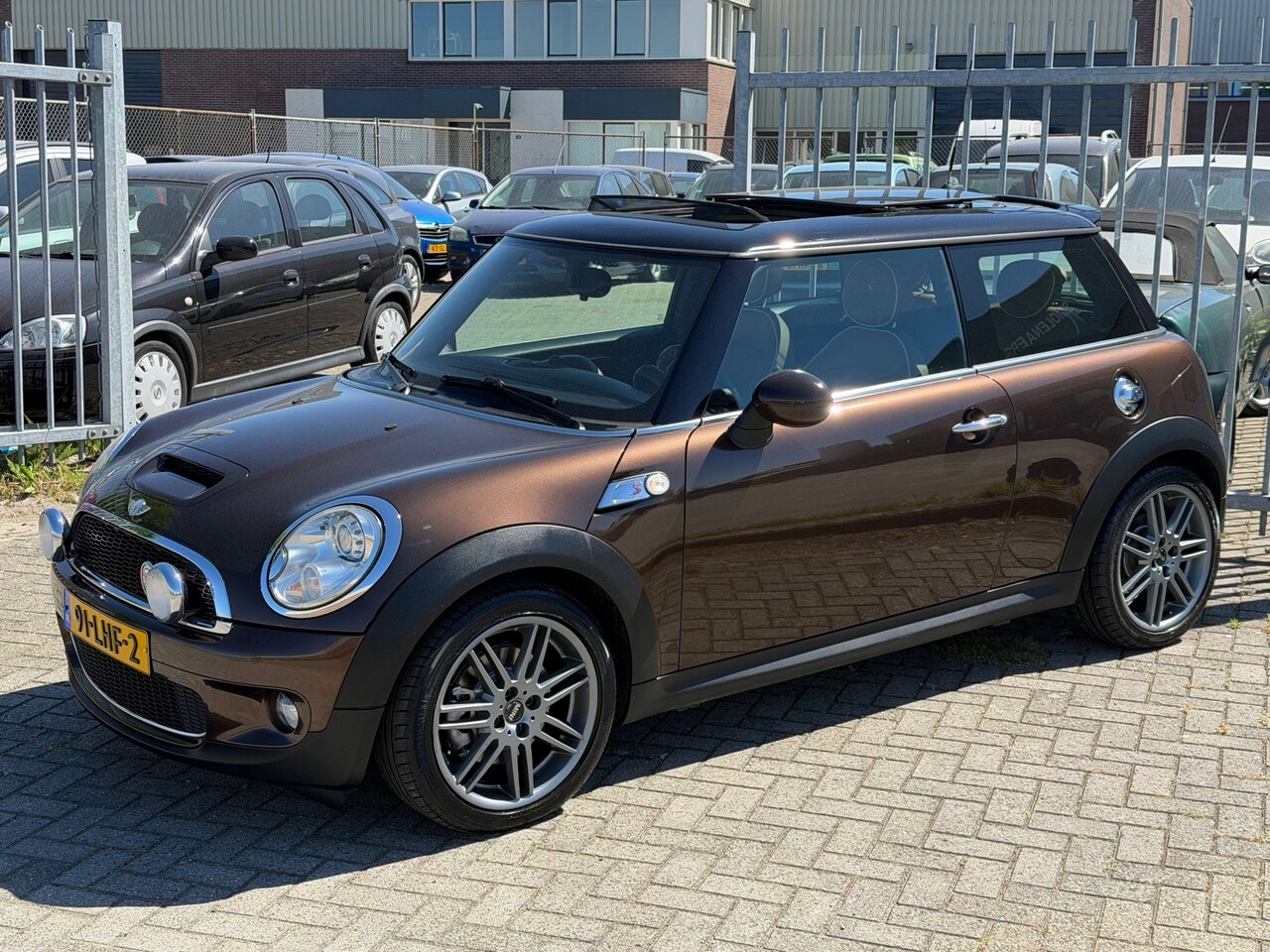 MINI Cooper S - Mini 1.6 50 Mayfair 184PK NL AUTO! PANO l LEER l HARMAN-KARDON l CRUISE l XENON l AIRCO EC - AutoWereld.nl