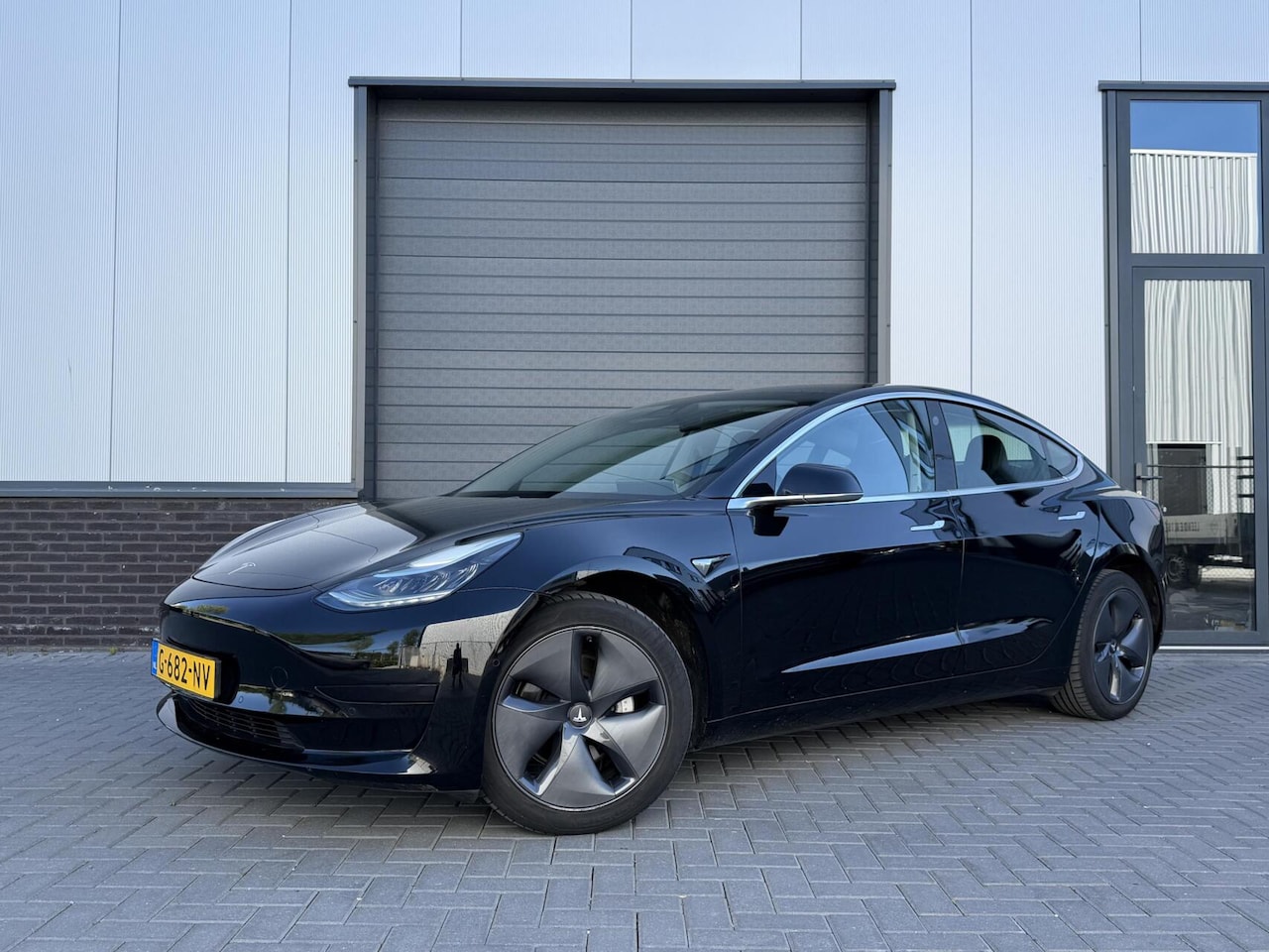 Tesla Model 3 - Standard RWD Plus 60 kWh - AutoWereld.nl
