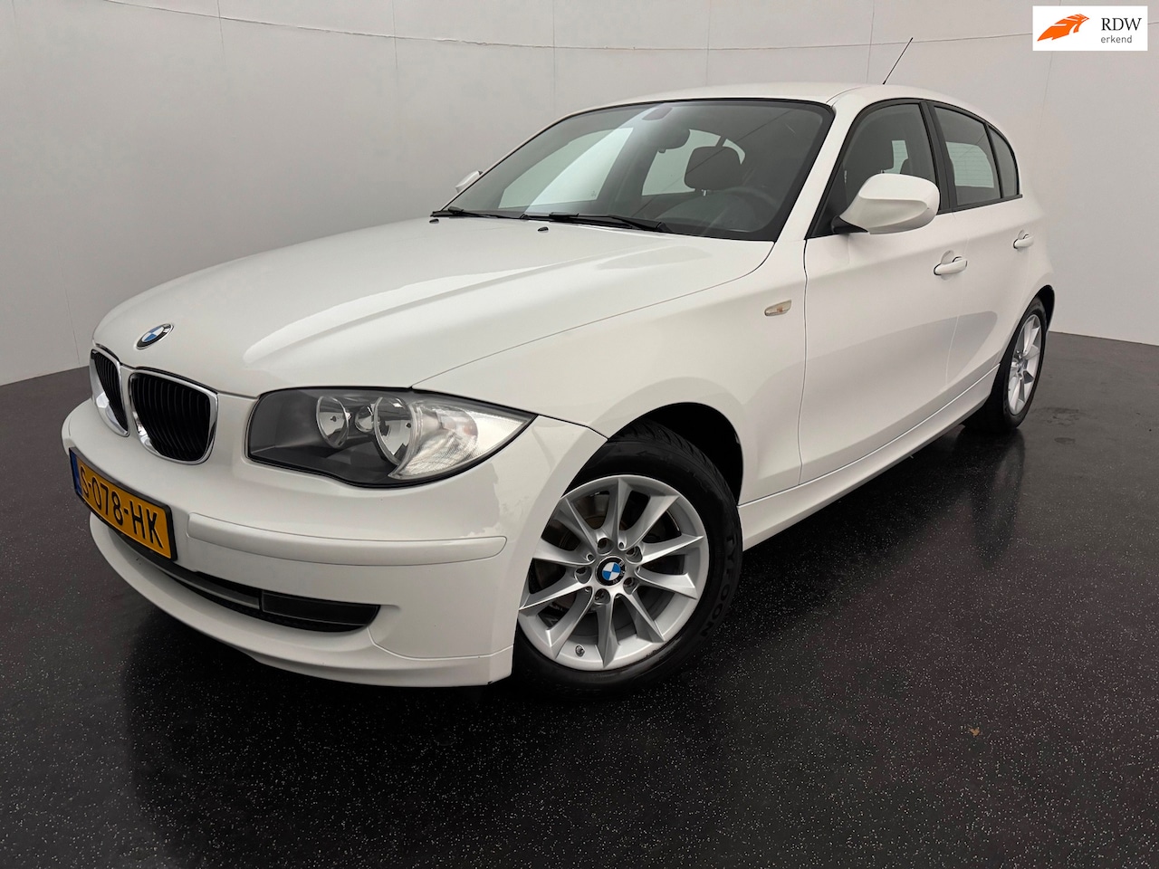 BMW 1-serie - 116d Corporate 116d Corporate - AutoWereld.nl