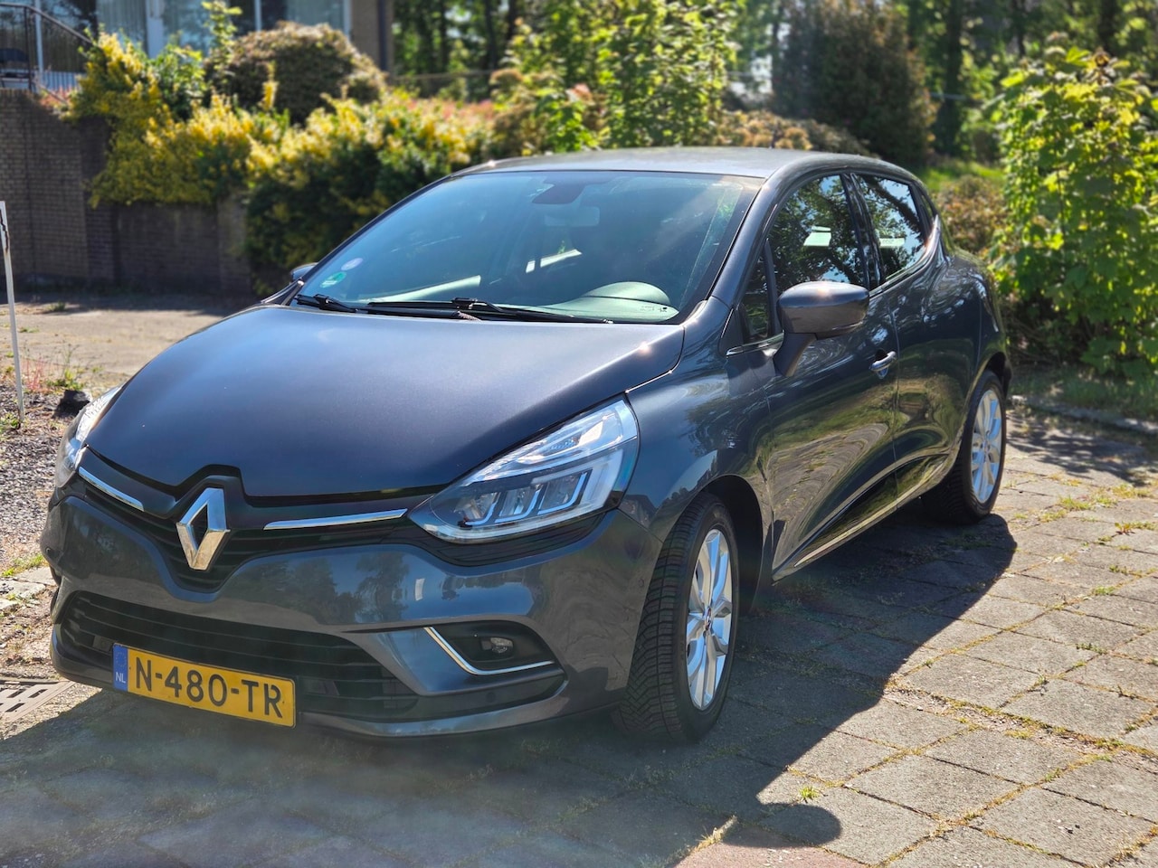 Renault Clio - 1.2 TCe Intens Automaat/AIRCO - AutoWereld.nl