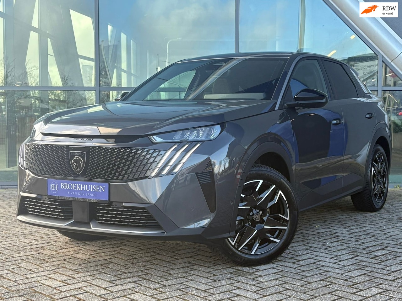 Peugeot 3008 - 1.2 Hybrid 145pk Allure Automaat / 360 Camera / Stoel-Stuurverwarming - AutoWereld.nl