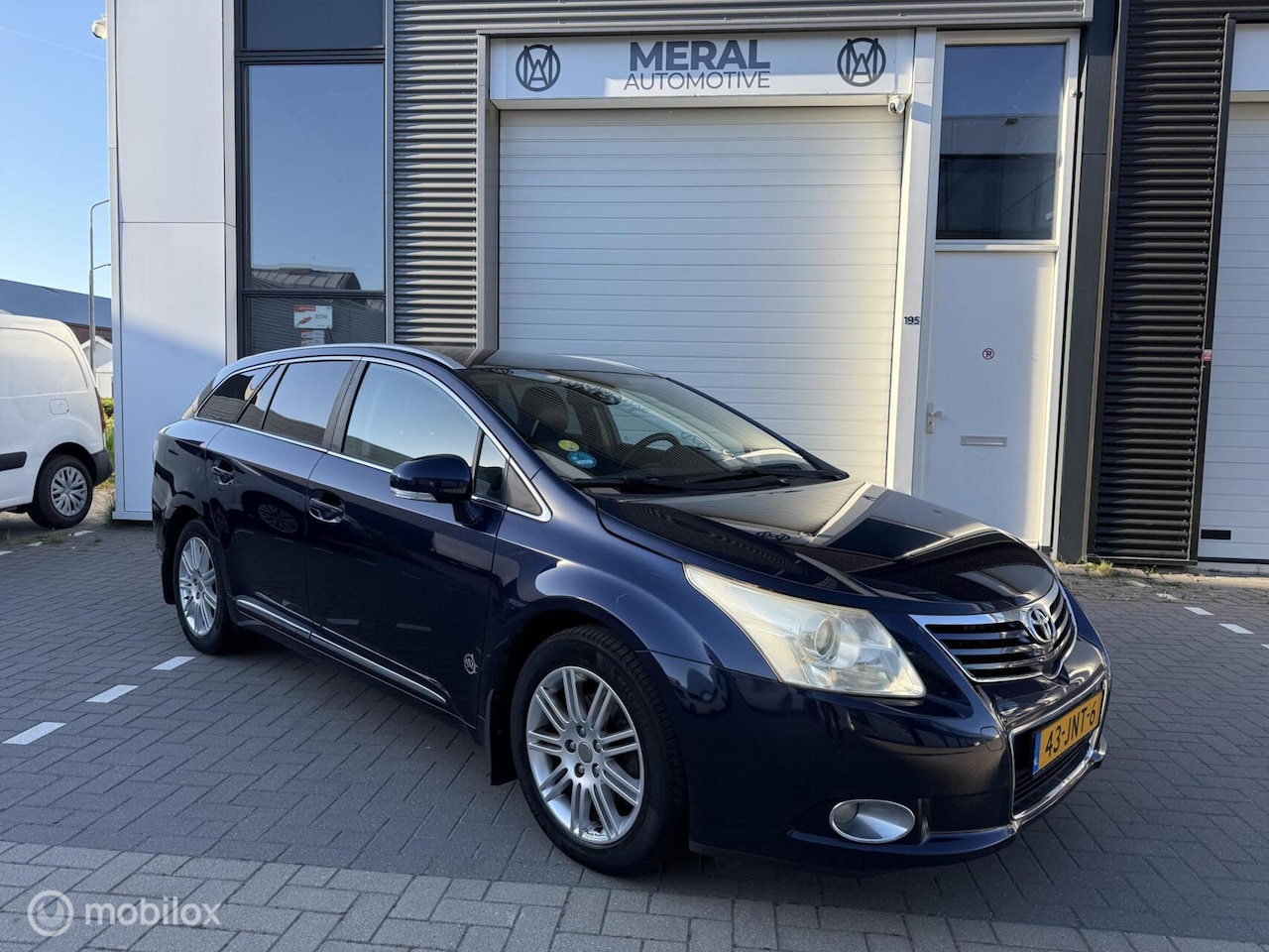 Toyota Avensis - 1.8 VVT-i Executive Business 1.8 VVTi Executive Business - AutoWereld.nl