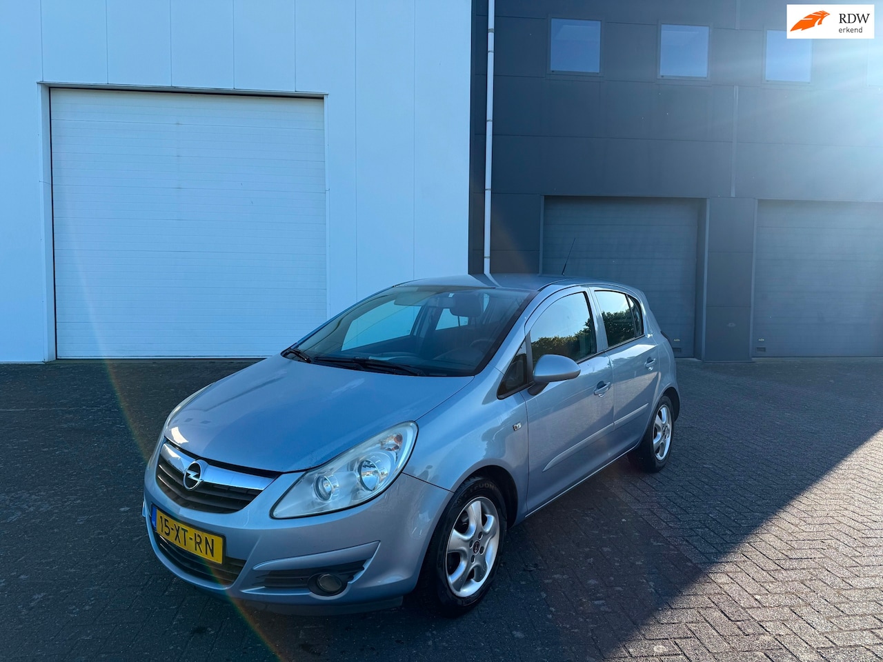 Opel Corsa - 1.2-16V Enjoy Automaat 5deurs Airco - AutoWereld.nl