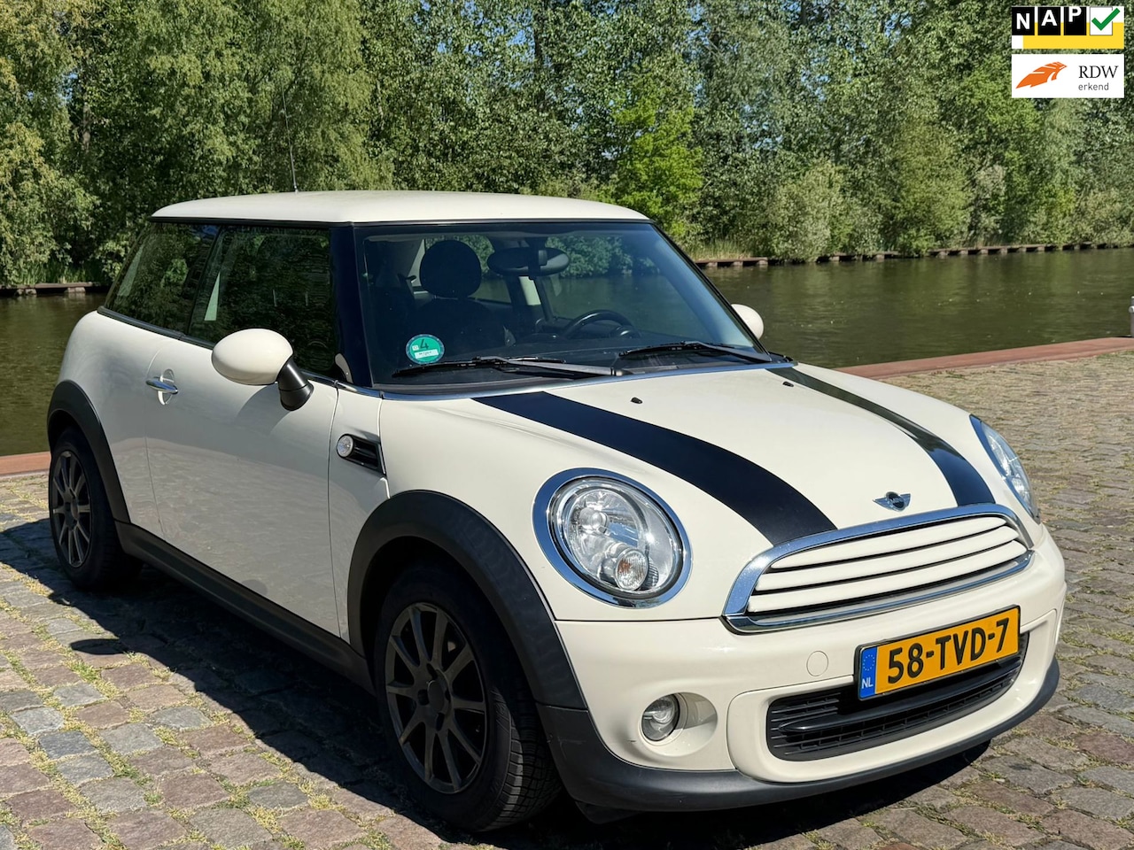 MINI One - Mini 1.6 MINIMALIST Business Line Airco elektrische ramen cv op afs - AutoWereld.nl