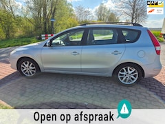 Hyundai i30 CW - 2.0i Style /APK 01-04-27