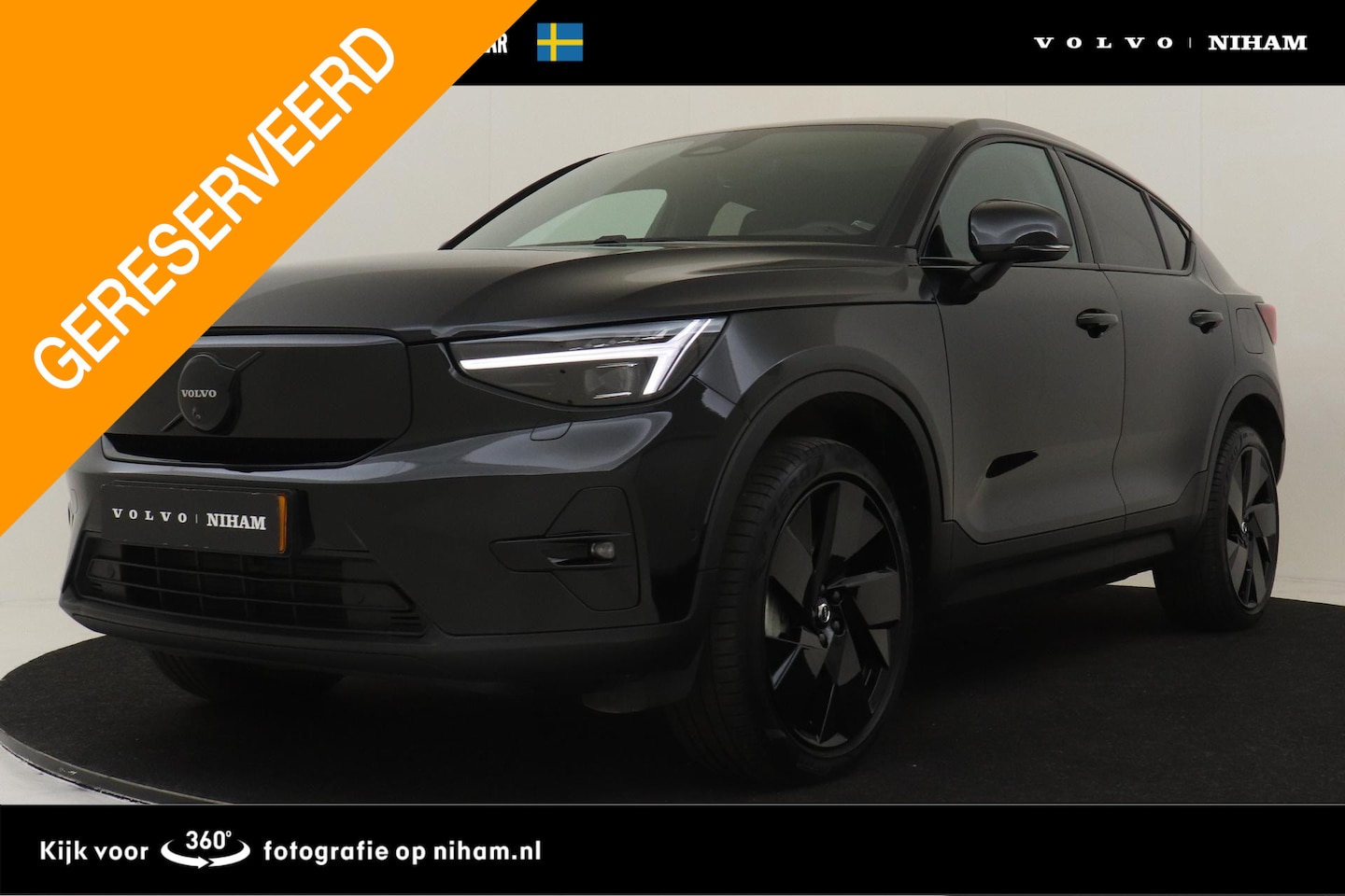 Volvo EC40 - SINGLE MOTOR PLUS BLACK EDITION 70 kWh -PANO.DAK|HARMAN/KARDON|360°CAM|KEY-LESS|CLIMATE|20 - AutoWereld.nl