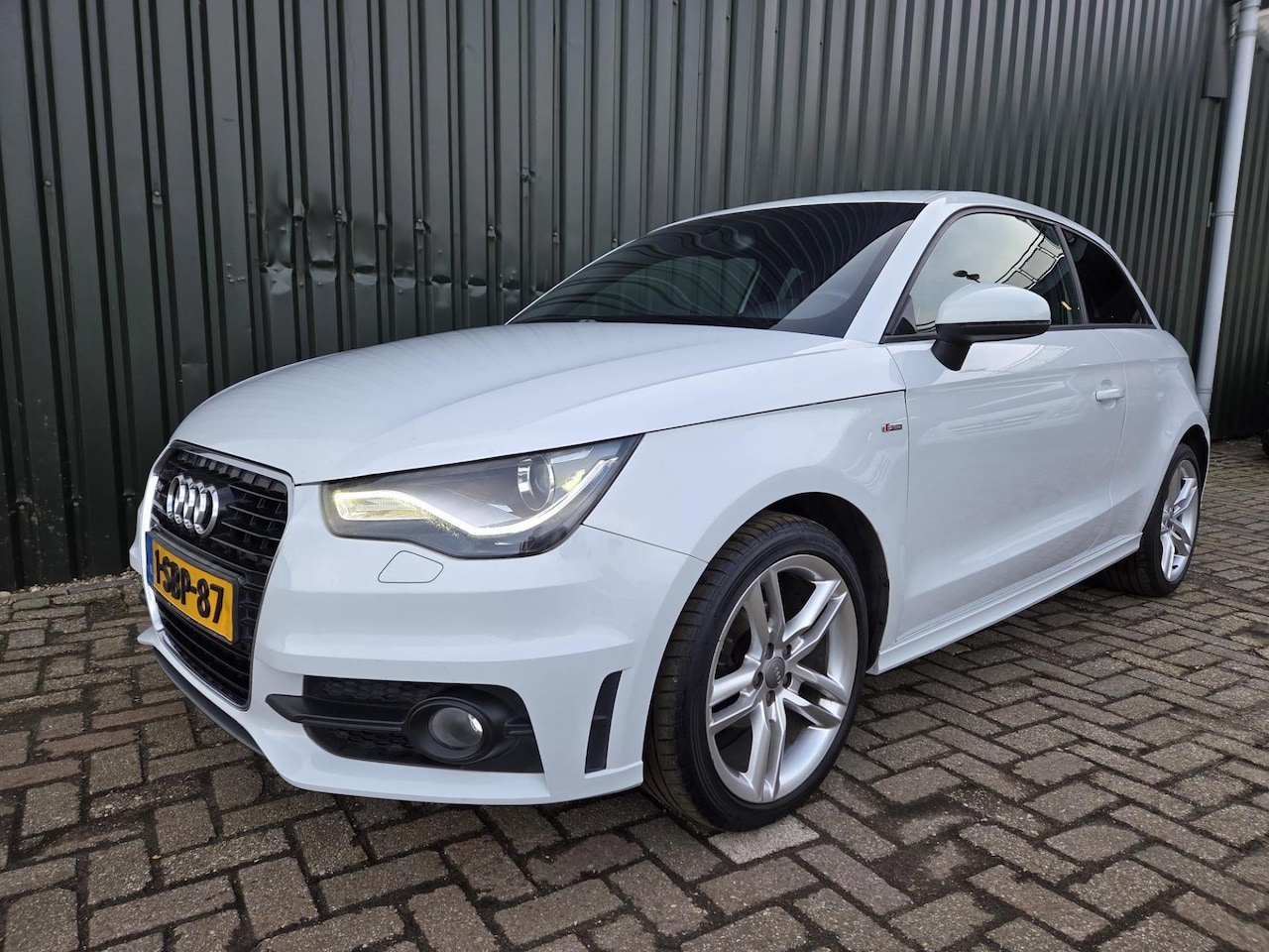 Audi A1 - 1.2 TFSI 2X S line NL AUTO - AutoWereld.nl