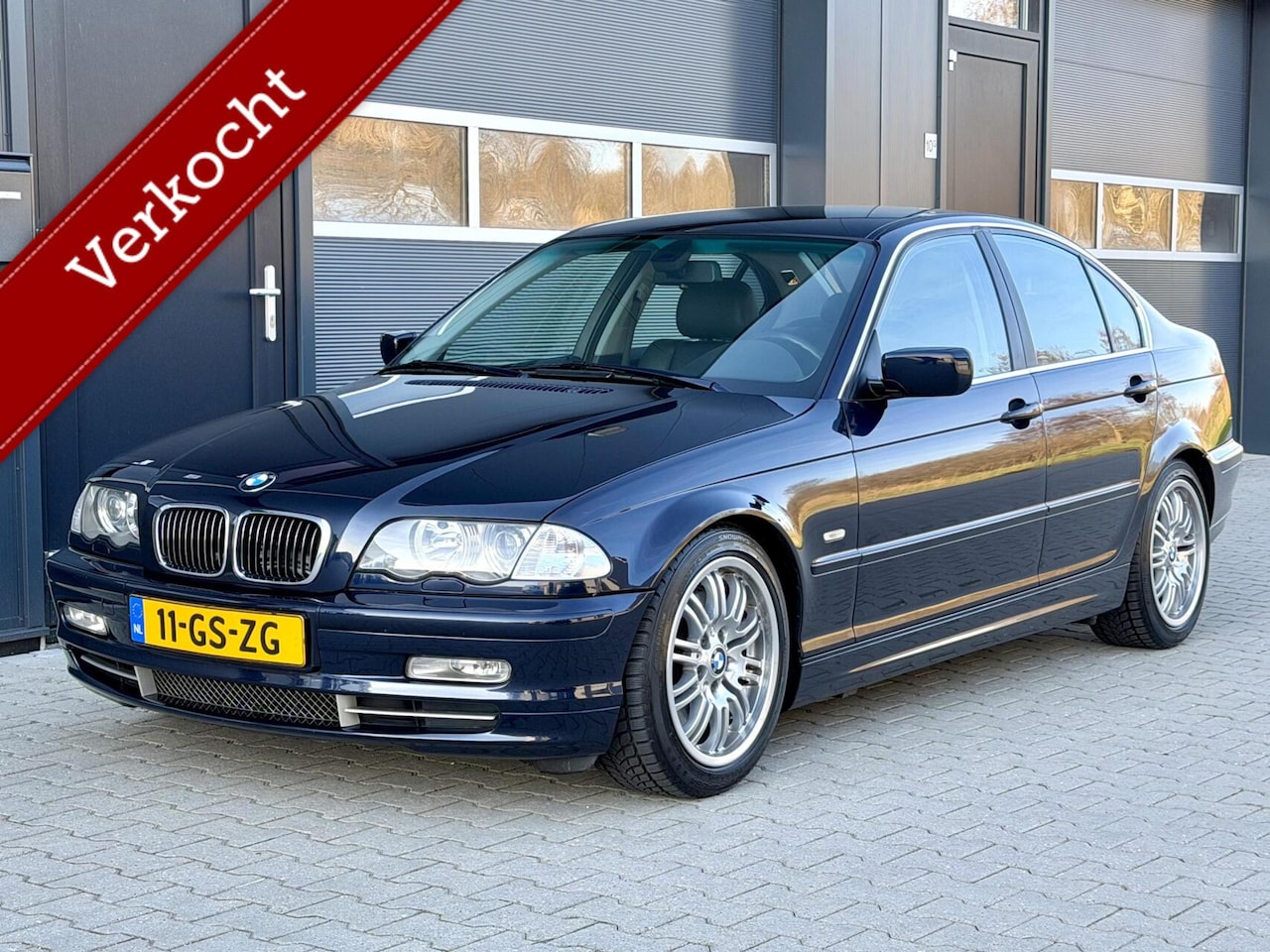 BMW 3-serie - 330i Executive - Handbak - Origineel NL - AutoWereld.nl