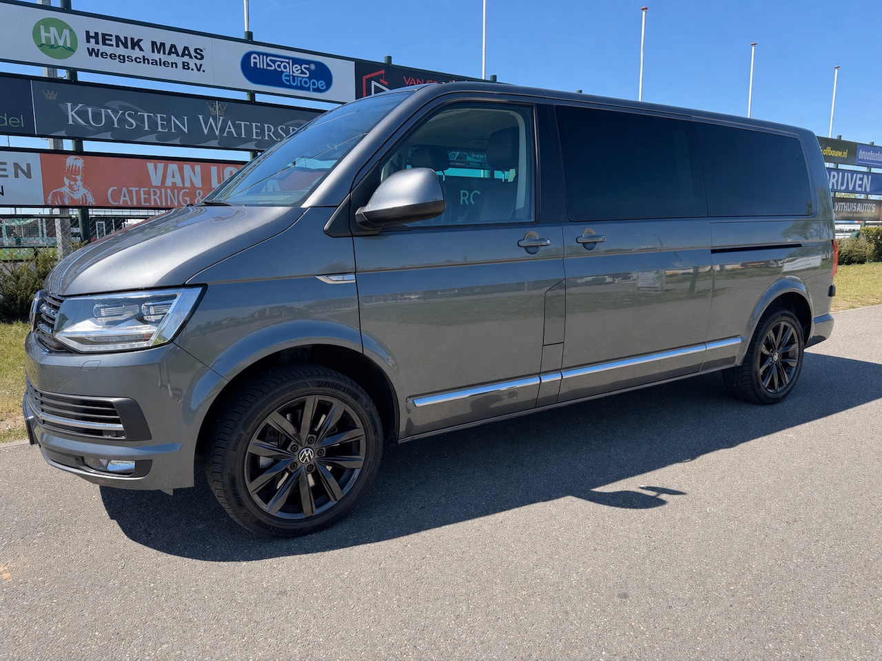 Volkswagen Transporter - 2.0 TDI L2H1 30 DC Highline met standkachel / BPM vrij - AutoWereld.nl