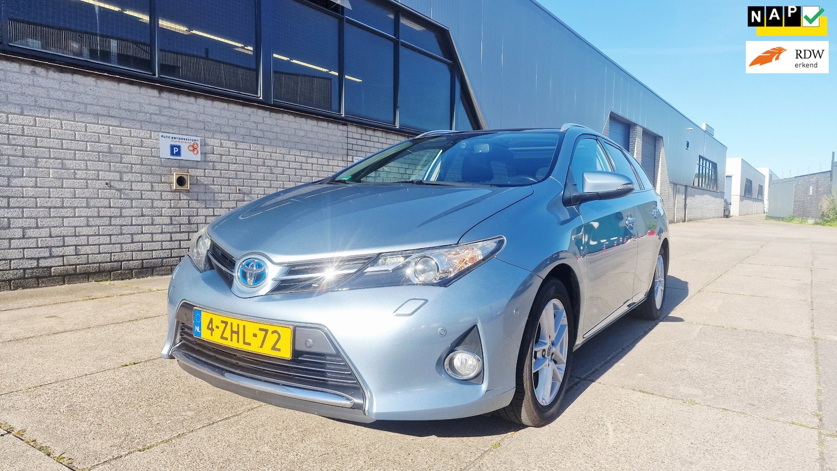 Toyota Auris Touring Sports - 1.8 Hybrid Lease 2e eigenaar Navigatie.... - AutoWereld.nl