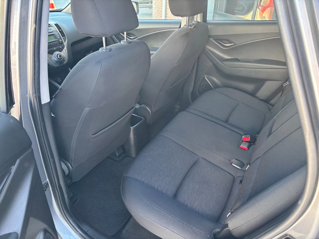 Hyundai ix20 - 1.4i i-Motion | Org-NL auto. Airco. Hoge zit. Dealer ondh.