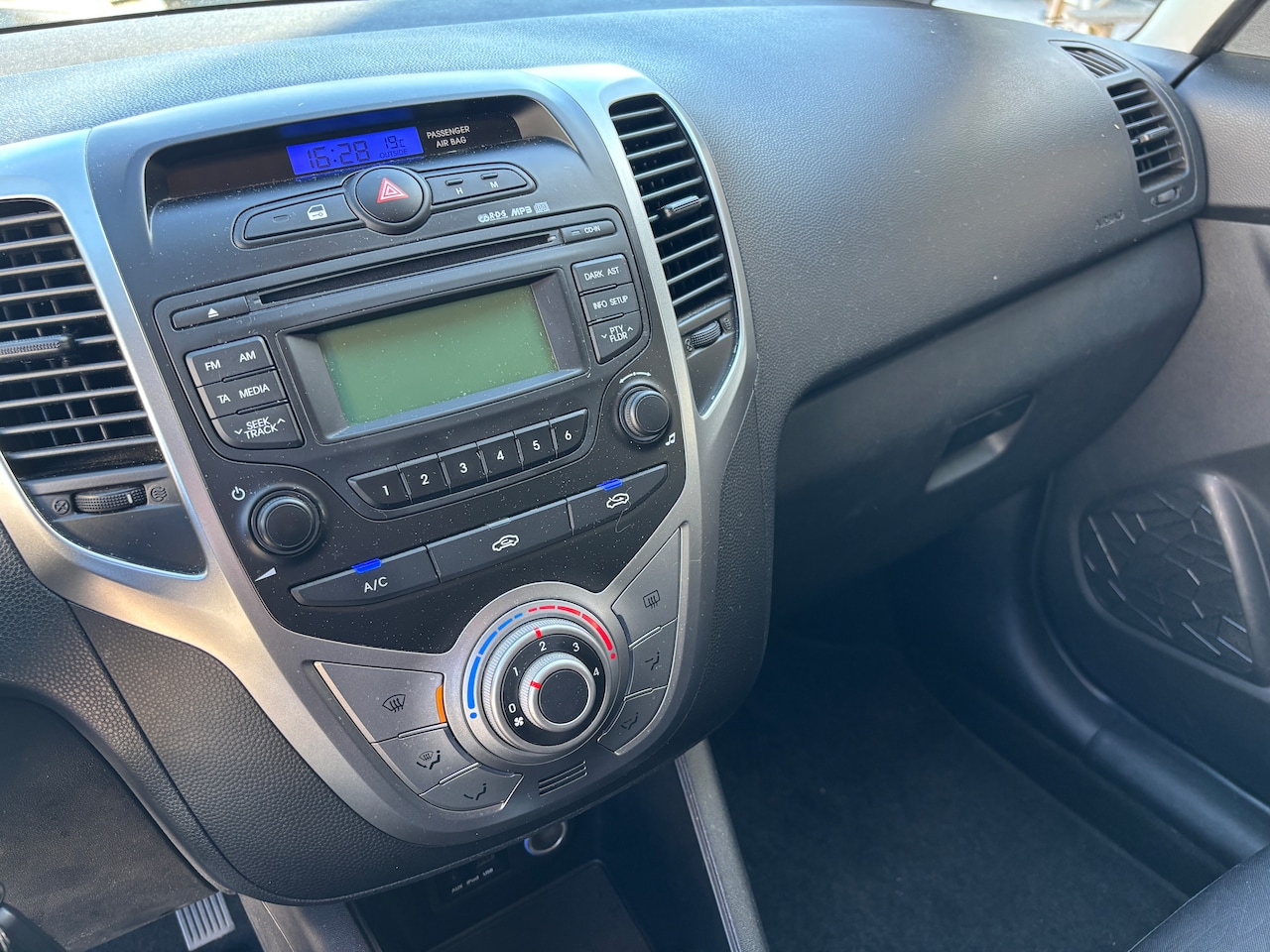 Hyundai ix20 - 1.4i i-Motion | Org-NL auto. Airco. Hoge zit. Dealer ondh.
