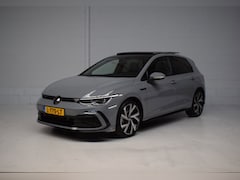 Volkswagen Golf - 1.5 eTSI 150PK R-Line PANORAMADAK / HARMAN-KARDON / CAMERA / SFEERVERLICHTING / TREKHAAK /