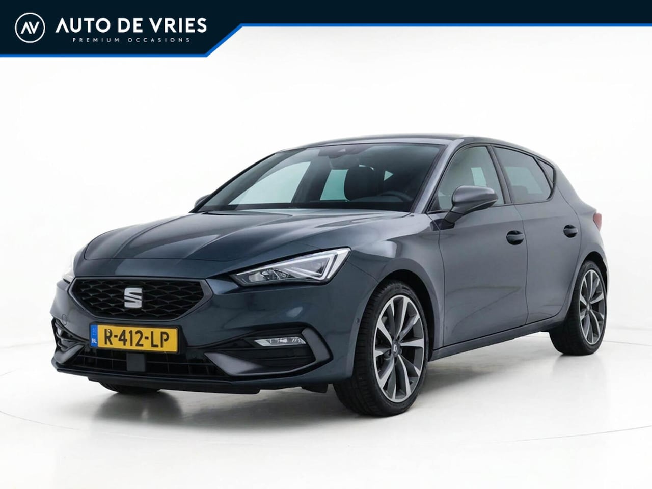 SEAT Leon - 1.5 eTSI 150pk Automaat FR Business Intense| ECC | Carplay | Full LED | Sfeerverlichting - AutoWereld.nl