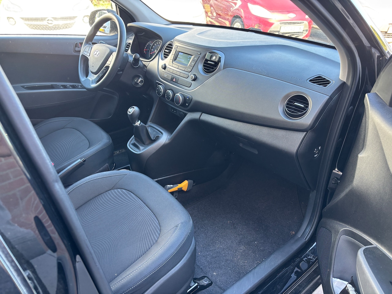 Hyundai i10 - 1.0i Comfort | Org-NL auto. Lage km. Airco. Dealer ondh.